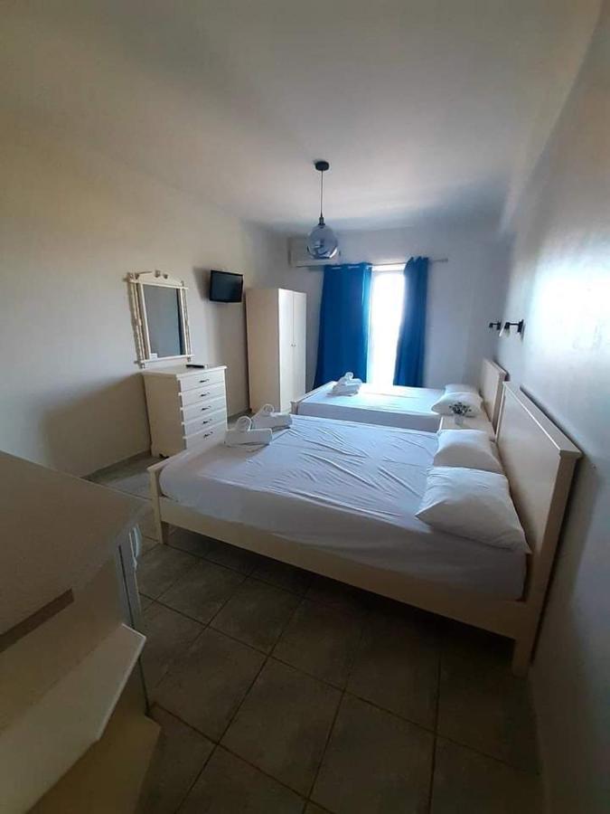 Nefelis Rooms Pori Exterior foto