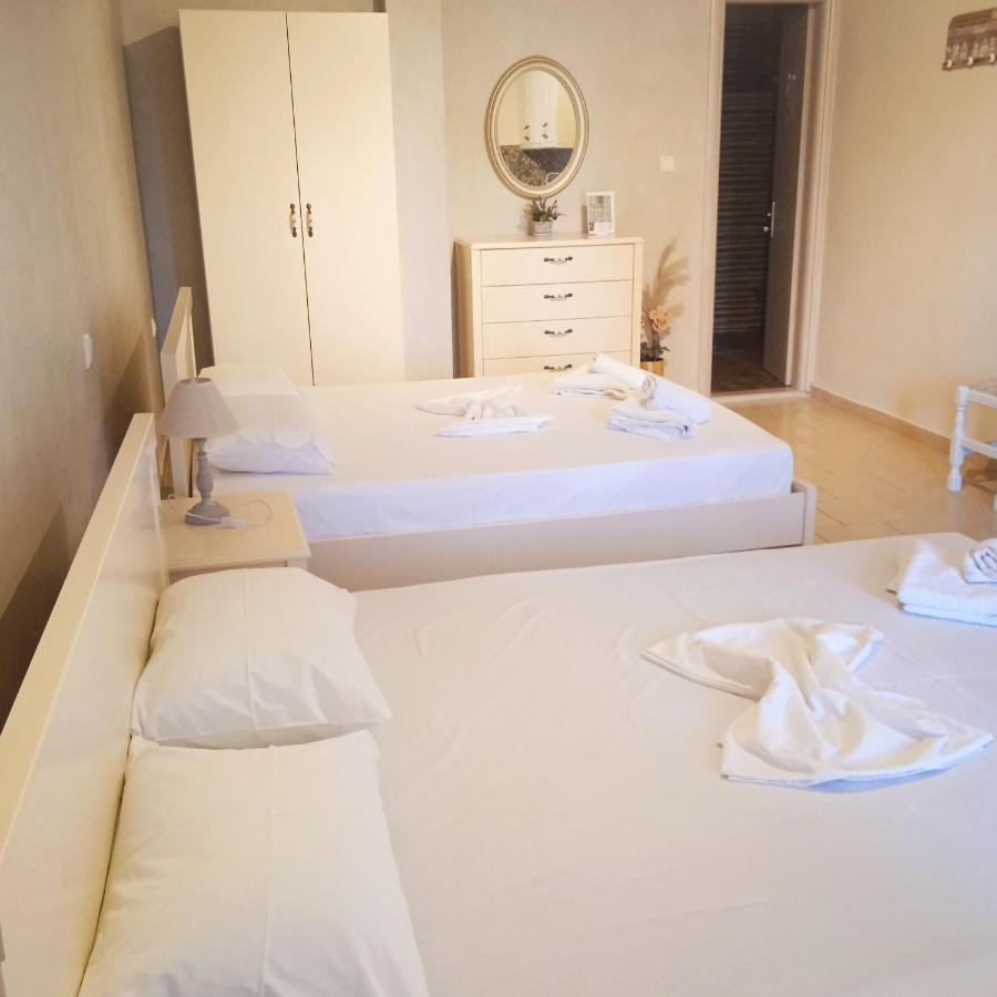 Nefelis Rooms Pori Exterior foto