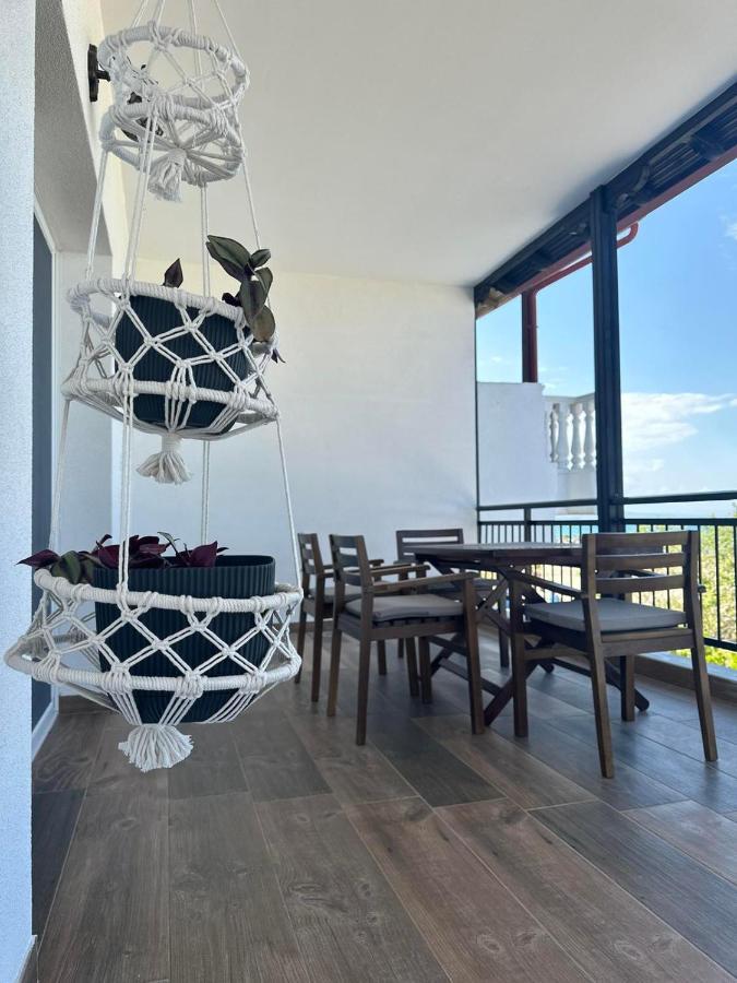 Nefelis Rooms Pori Exterior foto